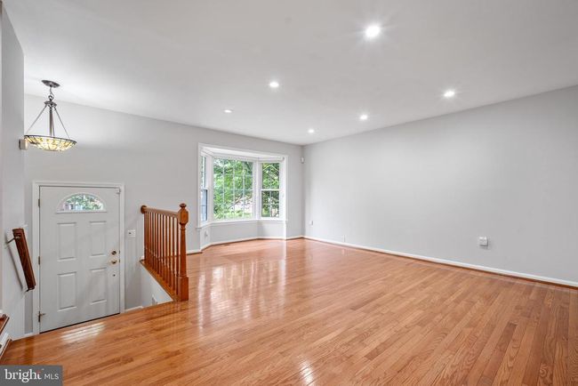 10462 Malone Ct, Townhouse with 3 bedrooms, 4 bathrooms and null parking in FAIRFAX VA | Image 10