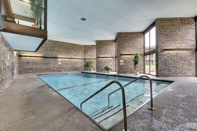 APT-306 - 2240 Midland Grove Rd, Condo with 2 bedrooms, 2 bathrooms and null parking in Roseville MN | Image 23