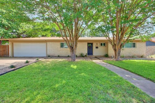 5701 Westminster Dr, Austin, TX, 78723-2661 | Card Image