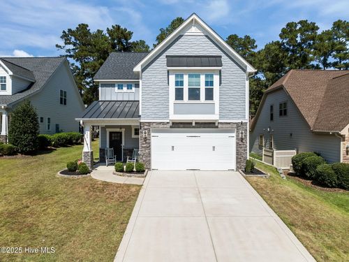 495 Kerr Lake Rd, Aberdeen, NC, 28315-7053 | Card Image