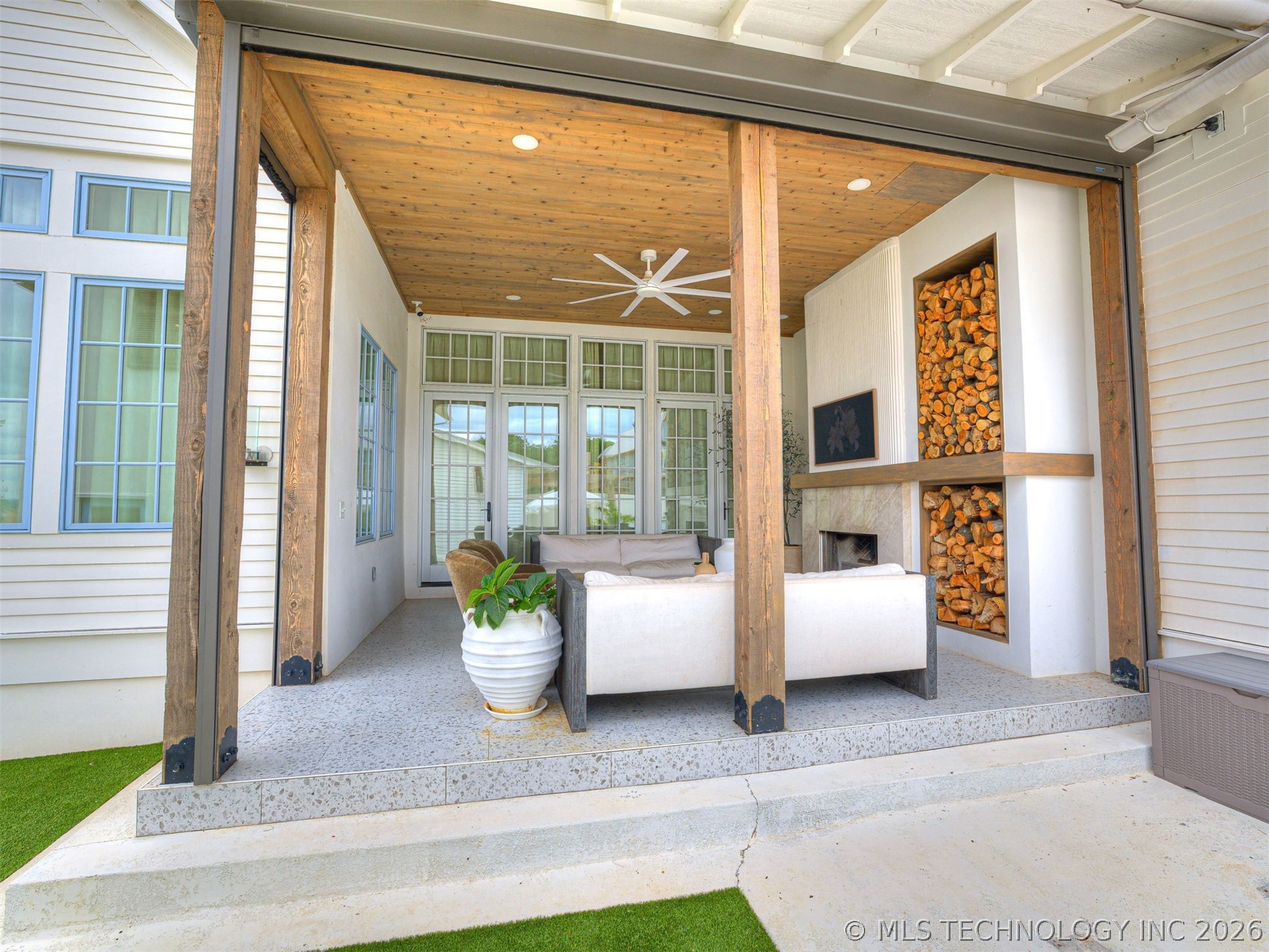 Residential in Carlton Landing 5