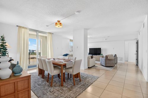 700-610 Clematis St, West Palm Beach, FL, 33401-5324 | Card Image