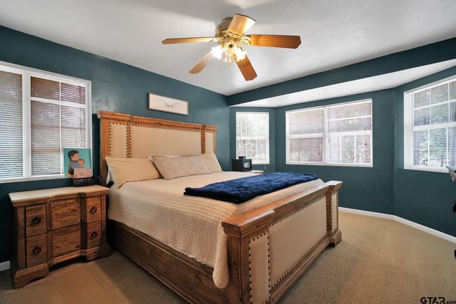 144 Pine Branch Gln, House other with 3 bedrooms, 3 bathrooms and null parking in Holly Lake Ranch TX | Image 21