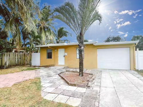 0-308 Ne 8th Ct, Pompano Beach, FL, 33060-6247 | Card Image