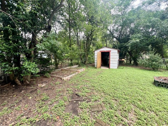 1808 E 38 Th 1/2 St, House other with 2 bedrooms, 2 bathrooms and null parking in Austin TX | Image 15