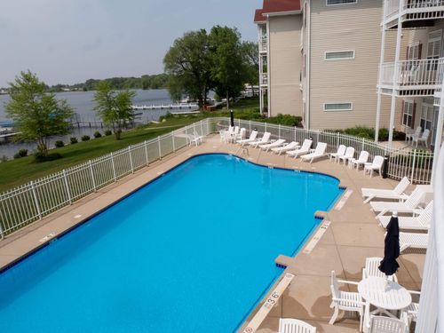 1505 S Shore Dr, DELAVAN, WI, 53115-3624 | Card Image