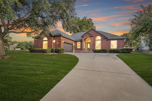 133 Waterford Way, Montgomery, TX, 77356-8330 | Card Image