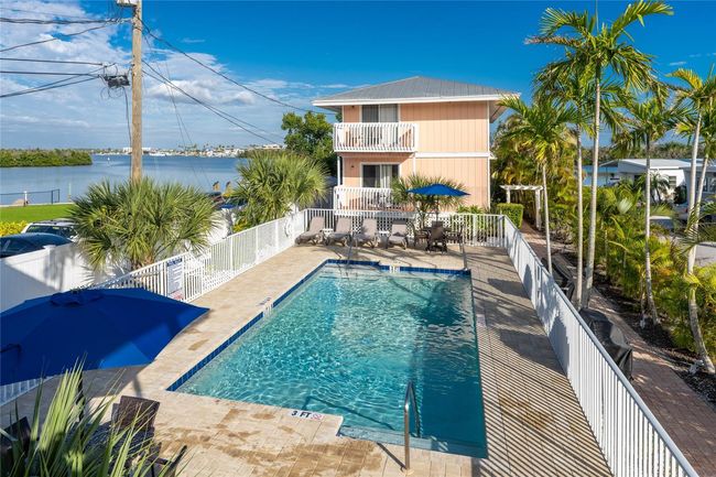 UNIT-2B - 2375 N Beach Rd, Condo with 2 bedrooms, 1 bathrooms and null parking in Englewood FL | Image 17