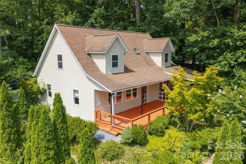 847 N Lakeside Drive, Hendersonville, NC, 28739 | Card Image
