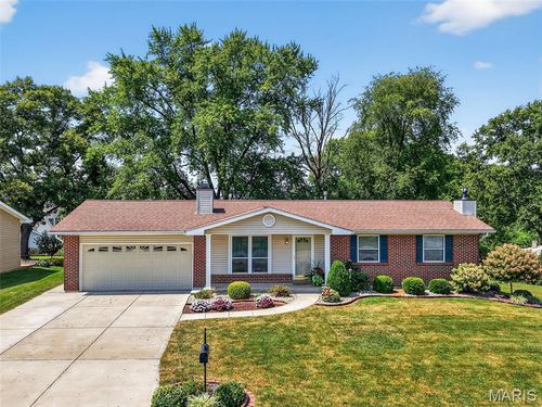 2001 Maple Tree St, Saint Peters, MO, 63376-6717 | Card Image