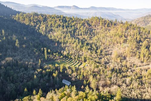 4098 Foots Creek R Fork Rd, Gold Hill, OR, 97525-6736 | Card Image