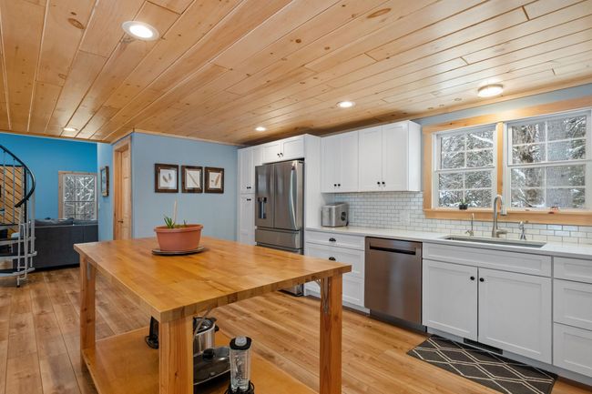 24 Newell Ln, House other with 2 bedrooms, 3 bathrooms and null parking in Whitefield NH | Image 11