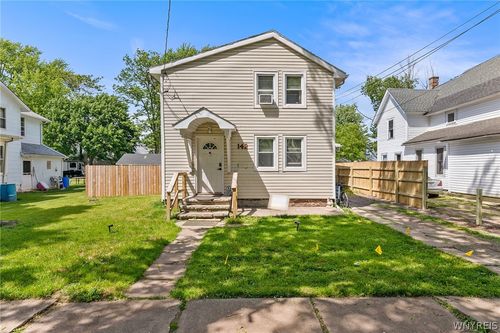 142 Spalding St, Lockport, NY, 14094-4650 | Card Image