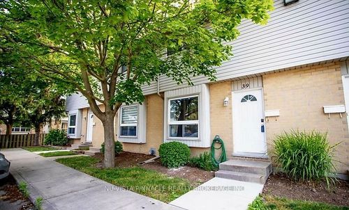39-577 3rd St, London, ON, N5V4B9 | Card Image