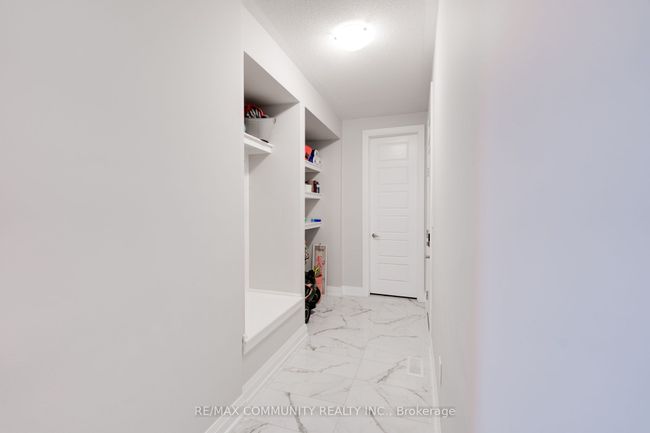 1476 Mockingbird Sq, House other with 4 bedrooms, 5 bathrooms and 2 parking in Pickering ON | Image 14