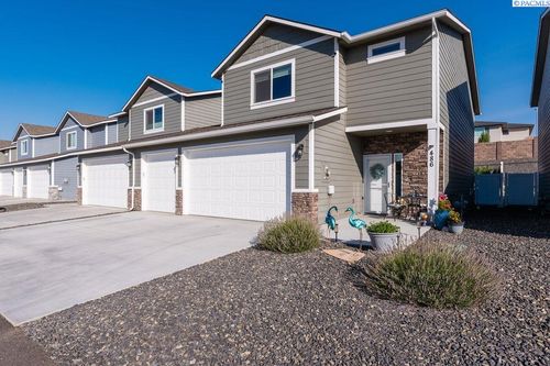 486 Bedrock Loop, West Richland, WA, 99353-2001 | Card Image