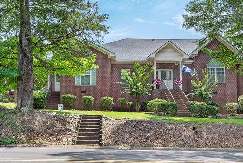 584 E Thach Avenue, Auburn, AL, 36830 | Card Image