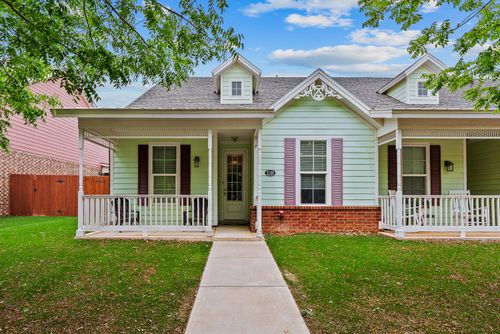 2128 10th Street, Lubbock, TX, 79401 | Card Image