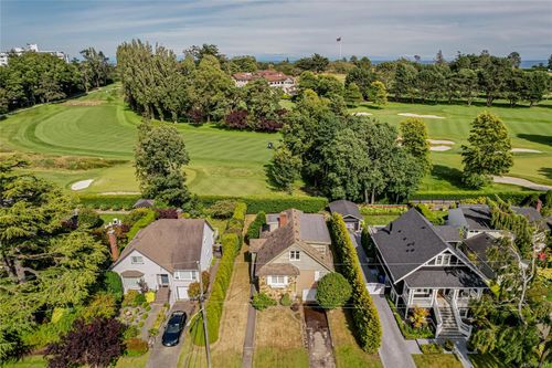 787 Newport Ave, Oak Bay, BC, V8S5C8 | Card Image
