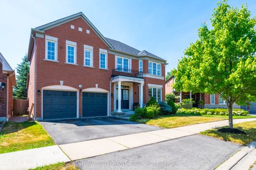 {{alt}} | Card Image