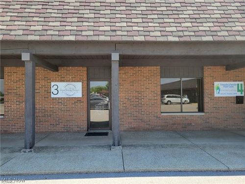 3-105 5th St Se, Barberton, OH, 44203-4255 | Card Image