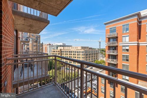 911-1205 N Garfield St, ARLINGTON, VA, 22201-6807 | Card Image
