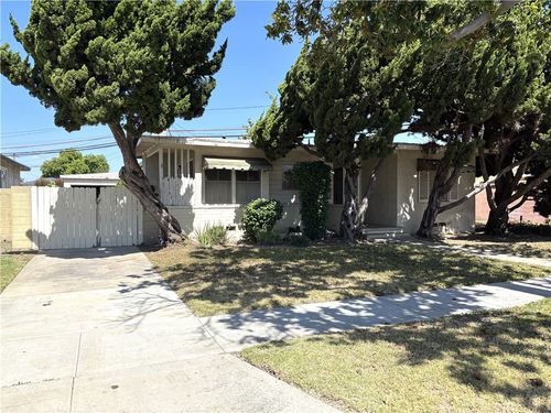 2771 Rutgers Ave, Long Beach, CA, 90815-1229 | Card Image
