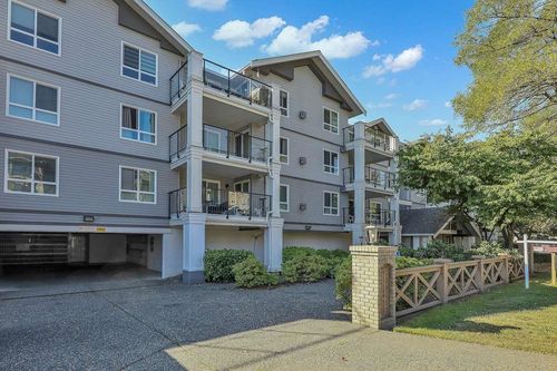 211-20976 56 Ave, Langley, BC, V3A7Z2 | Card Image