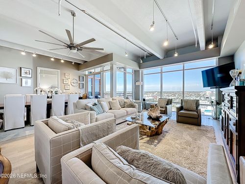 910-320 1st St N, Jacksonville Beach, FL, 32250-6944 | Card Image