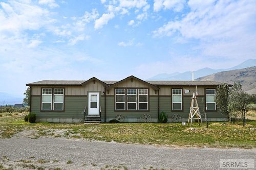 4522 Cottonwood Grove Ranch Rd, Mackay, ID, 83251-4910 | Card Image