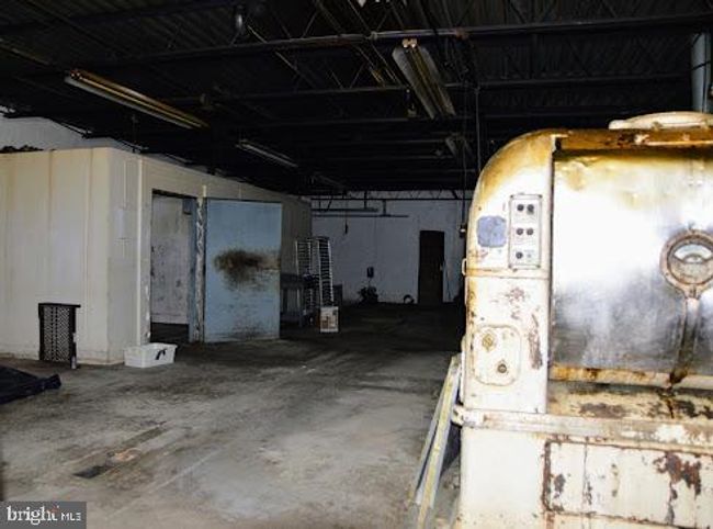 138 W 21 St St, Home with 0 bedrooms, 0 bathrooms and null parking in Hazleton PA | Image 6