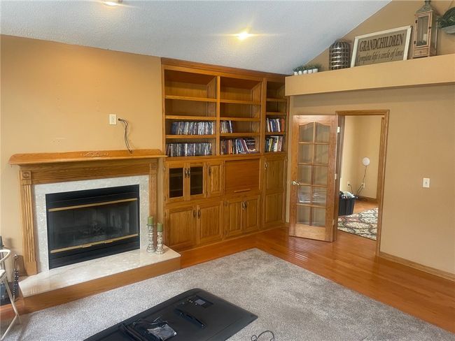 303 N Dazey St, House other with 4 bedrooms, 3 bathrooms and null parking in Findlay IL | Image 23