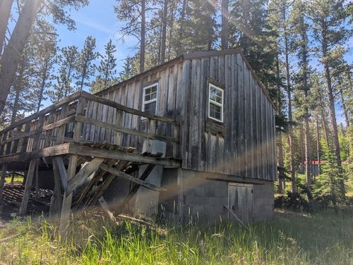 21642 High Country Loop, Deadwood, SD, 57732-7320 | Card Image