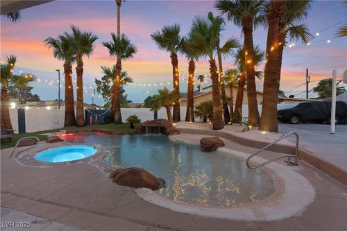 2000 Stockton Ave, Las Vegas, NV, 89104-3821 | Card Image