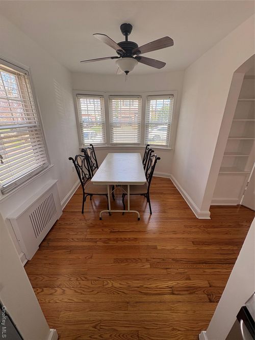 13 Parkview Pl, Malverne, NY, 11565-1113 | Card Image