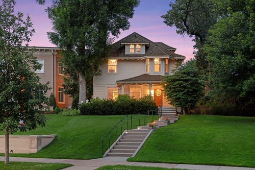 2225 E Lake Of The Isles Pkwy, Minneapolis, MN, 55405-2477 | Card Image