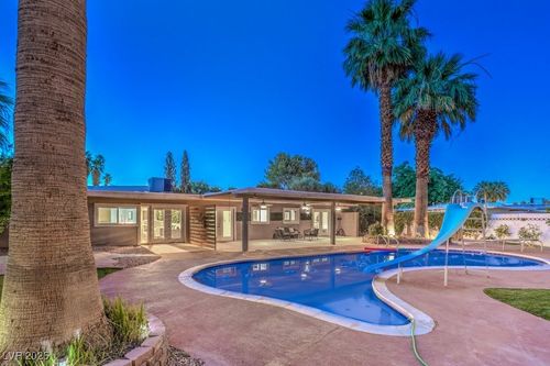 2505 Laurie Dr, Las Vegas, NV, 89102-2165 | Card Image