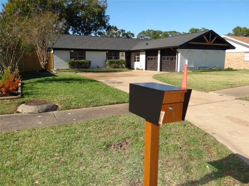 2310 Woodwind Way, League City, TX, 77573-2718 | Card Image