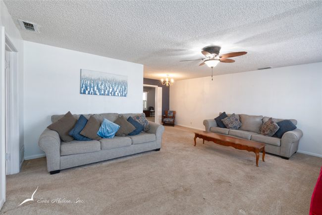 1002 S Pioneer Dr, House other with 3 bedrooms, 2 bathrooms and null parking in Abilene TX | Image 6