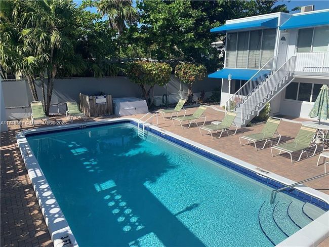 APT-17 - 4228 N Ocean Dr, Condo with 0 bedrooms, 1 bathrooms and null parking in Lauderdale By The Sea FL | Image 35