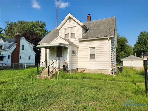 747 Wyman St, Toledo, OH, 43609-1140 | Card Image