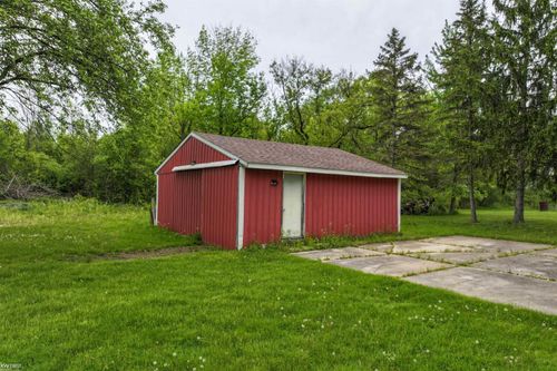 7447 Bristol Rd, Davison, MI, 48423-2429 | Card Image