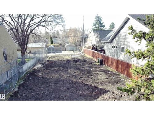 9807 81 Ave Nw, Edmonton, AB, T6E1W4 | Card Image