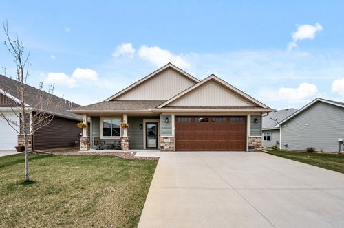 31686 Newport Curv, Lindstrom, MN, 55045-4501 | Card Image