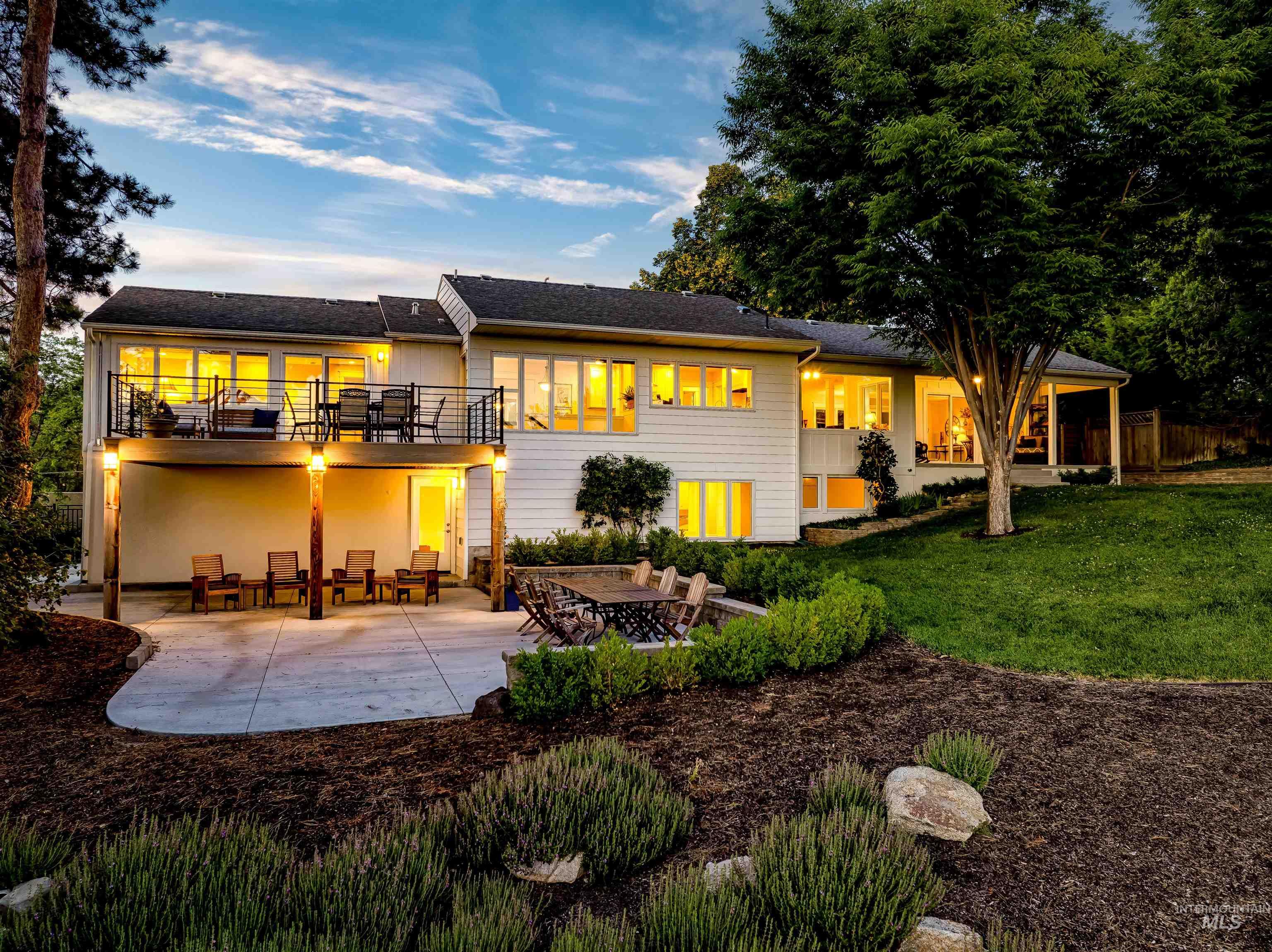 Crestline Dr, Boise, ID 83702