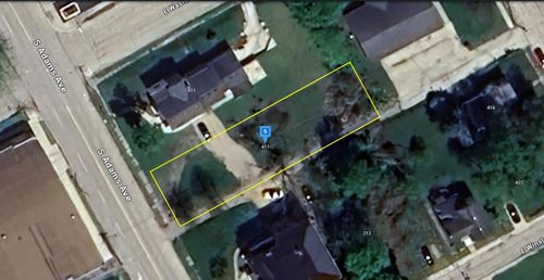 411 S Adams Ave, Freeport, IL, 61032-5230 | Card Image