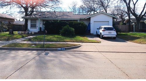 424 E Ellen Avenue, Hurst, TX, 76053 | Card Image