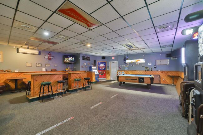 Main Level Bar area | Image 6