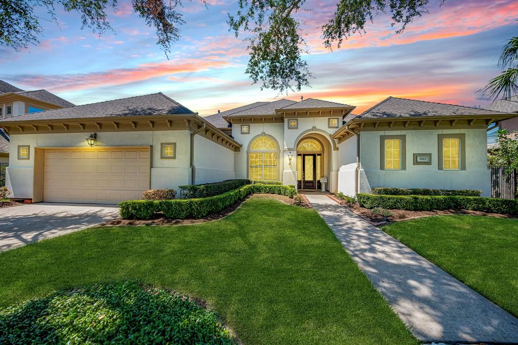 Pineridge Dr, Sugar Land, TX 77479
