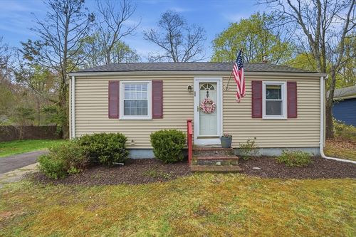 117 Pine St, Holbrook, MA, 02343-1236 | Card Image